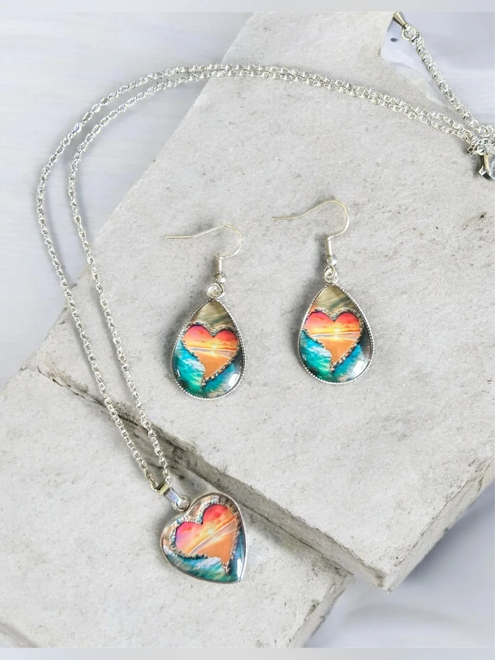 Summer Heart Beach Ocean Design Silver Necklace and Teardrop Dangle Earrings New